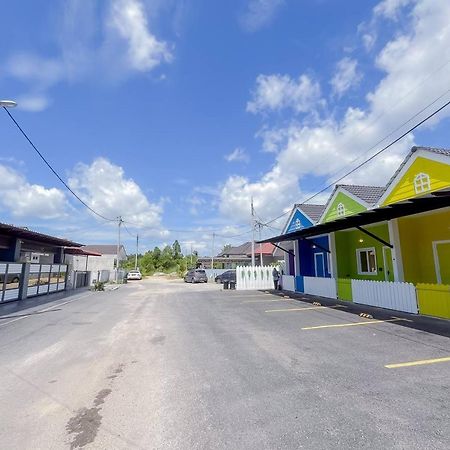 Auranad Tinyhouse Bandar Tanah Merah Wifi Netflix Exteriér fotografie
